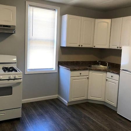 Private 2-Bedroom With Free Parking And Direct Bus To Nyc Manhattan Only 2 Blocks Away Лінден Екстер'єр фото